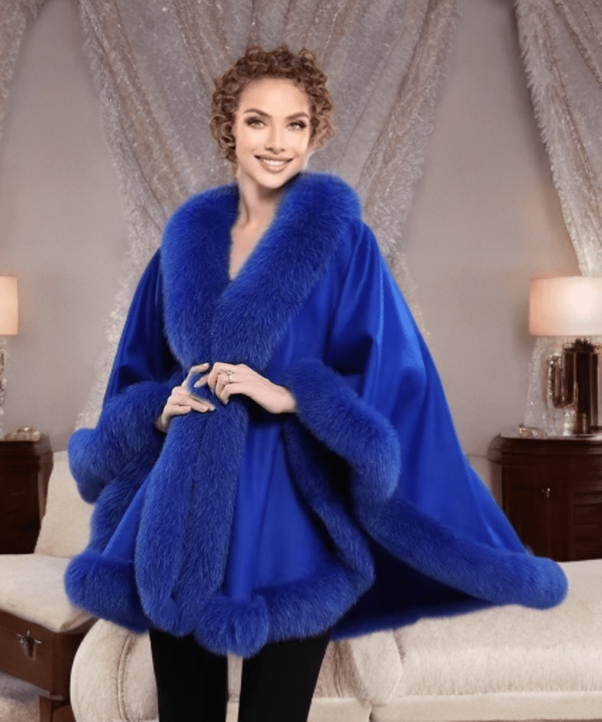 Płaszcz z lisa futrzane ponczo z lisem oversize ciemny chabrowe, GALA. Futrzany płaszcz damski od LEU.