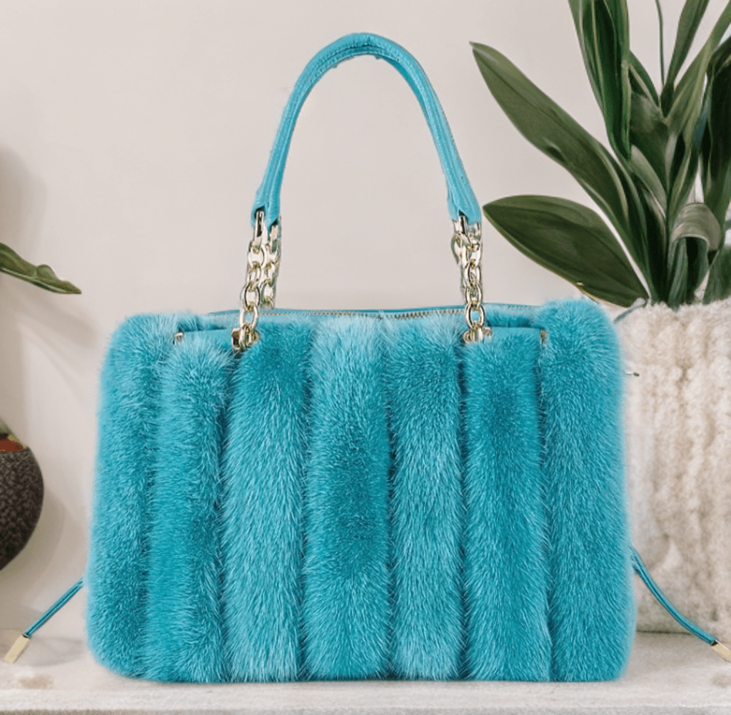 Torebka z futra,futrem norek błękitna,LUX. Torebka futrzana z futra naturalnego damska na ramię.